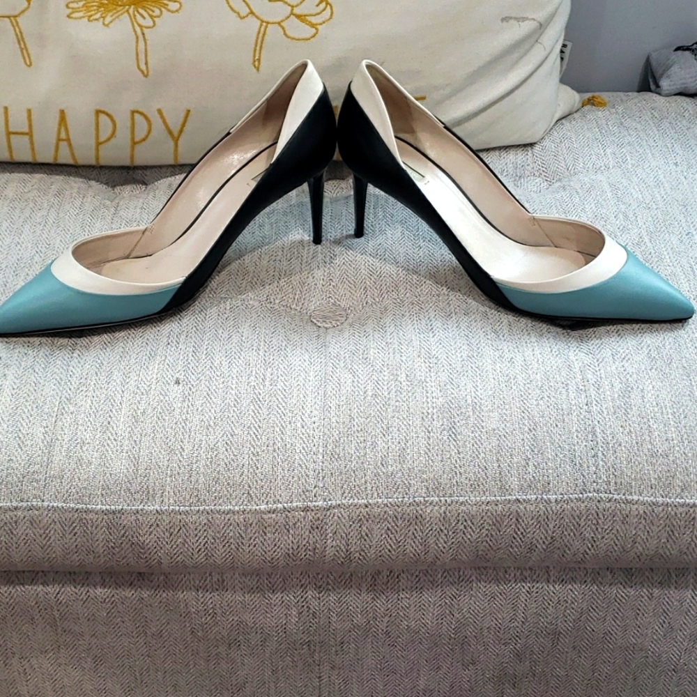 ❤️❤️❤️Tricolor pumps